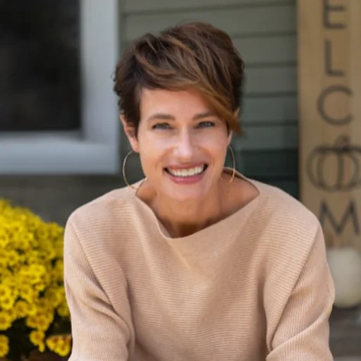 Shannon K Lamb